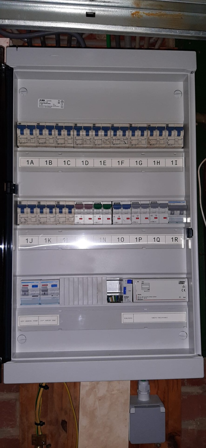 Electriciens pour tout problème d'electricité, d'installations electriques ou conformité electrique