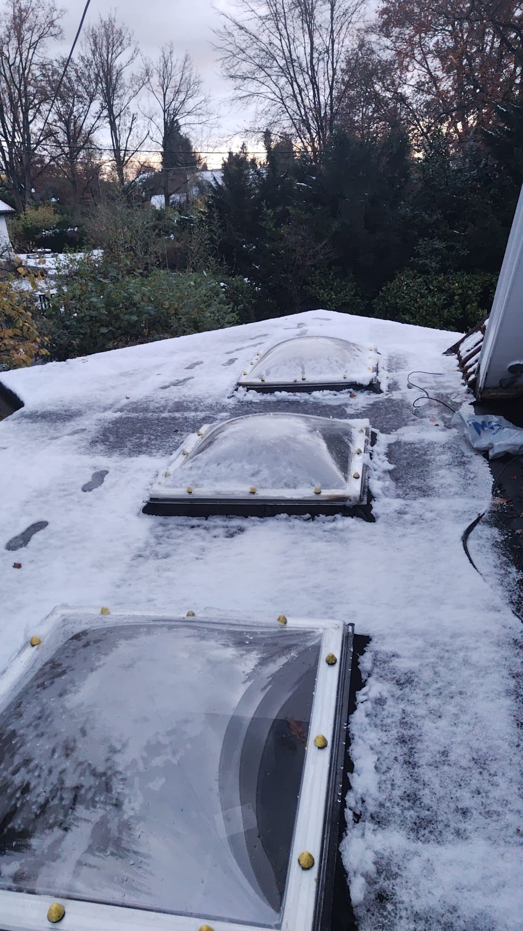 Toiture plate en roofing : remplacement et réparations (rendre étanche) Toiture plate en roofing : remplacement et réparations (rendre étanche)