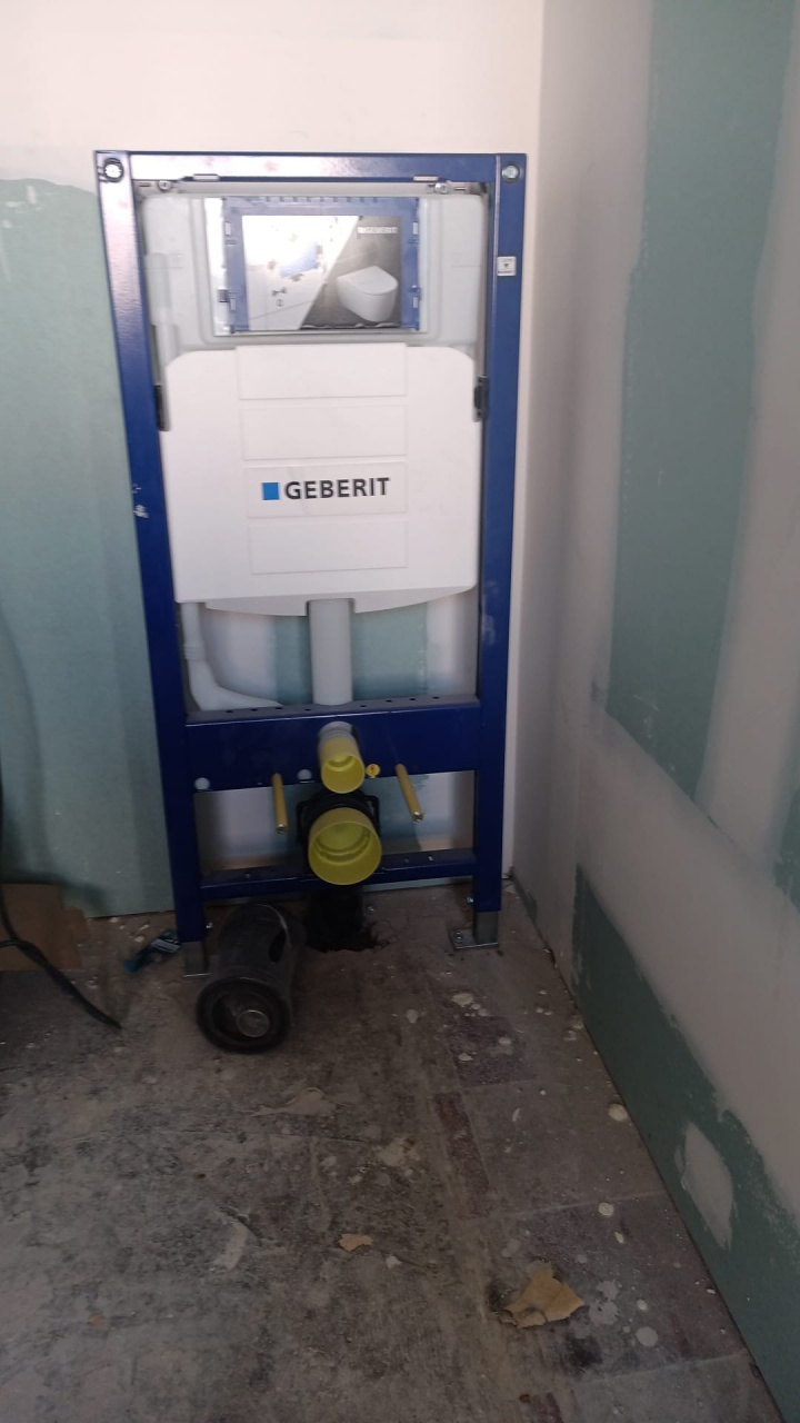 Plomberie : nouvelle toilette Geberit